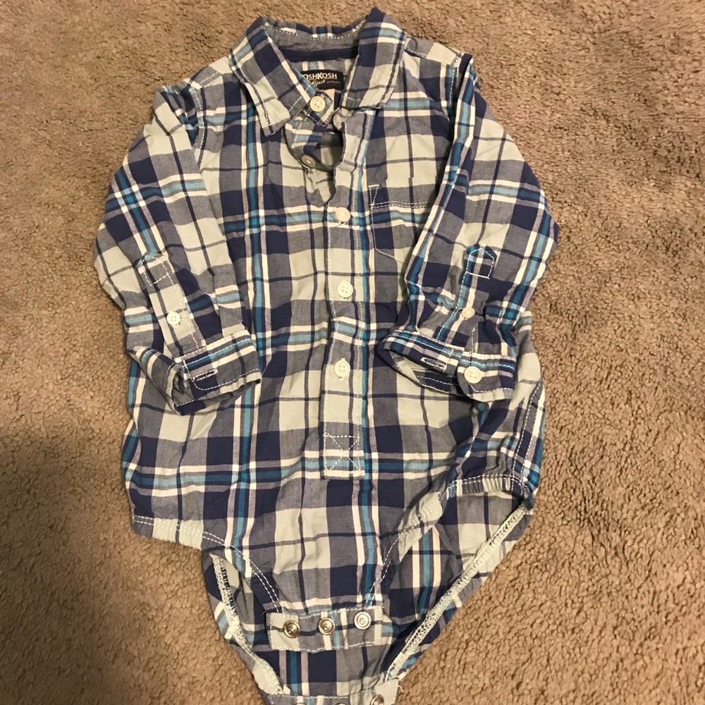 Oshkosh 1piece size 24 months. Never worn
